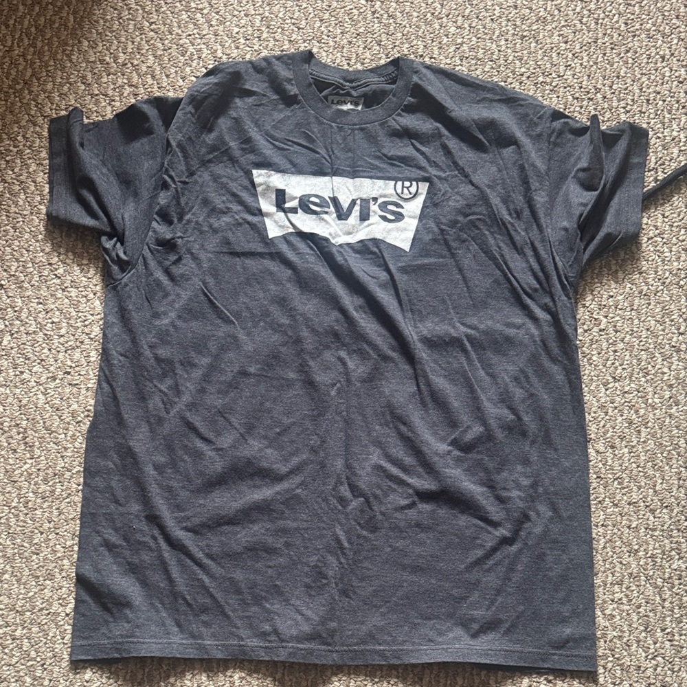 Levi's Men's Gray T-Shirt